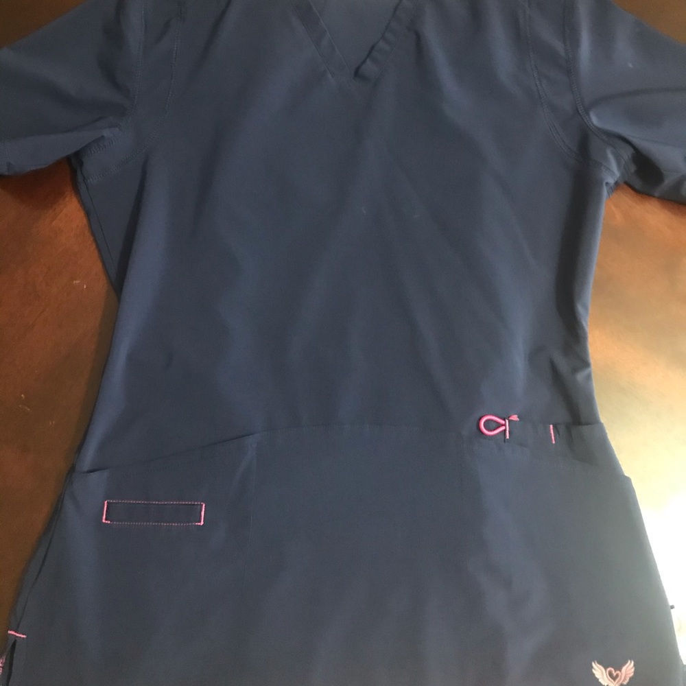 Scrub set